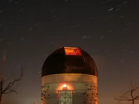 Die Sternwarte Waldburg bei Nacht